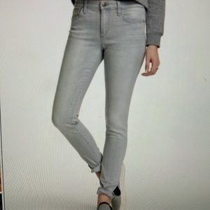 Joe’s Jeans Rowan (light gray) Skinny Ankle Jeans Size 29